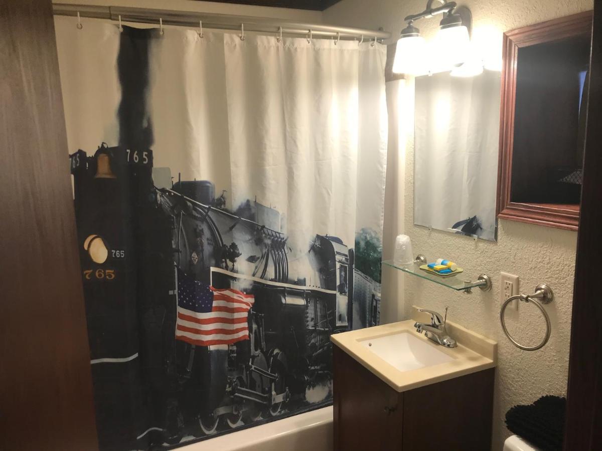 Highland Court Motel Fairmont Екстериор снимка