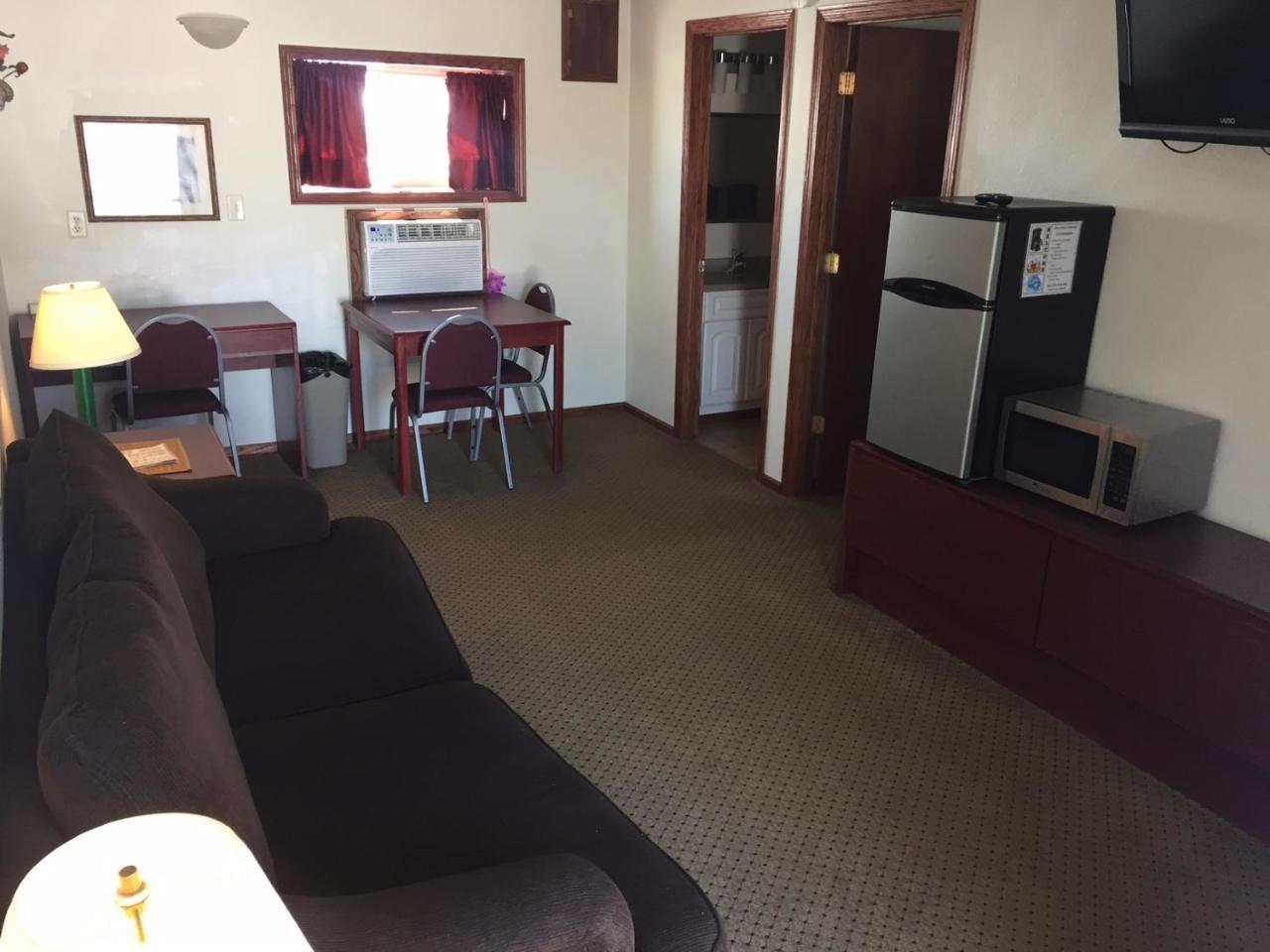 Highland Court Motel Fairmont Екстериор снимка